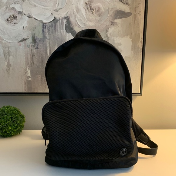 Lululemon Everywhere Backpack